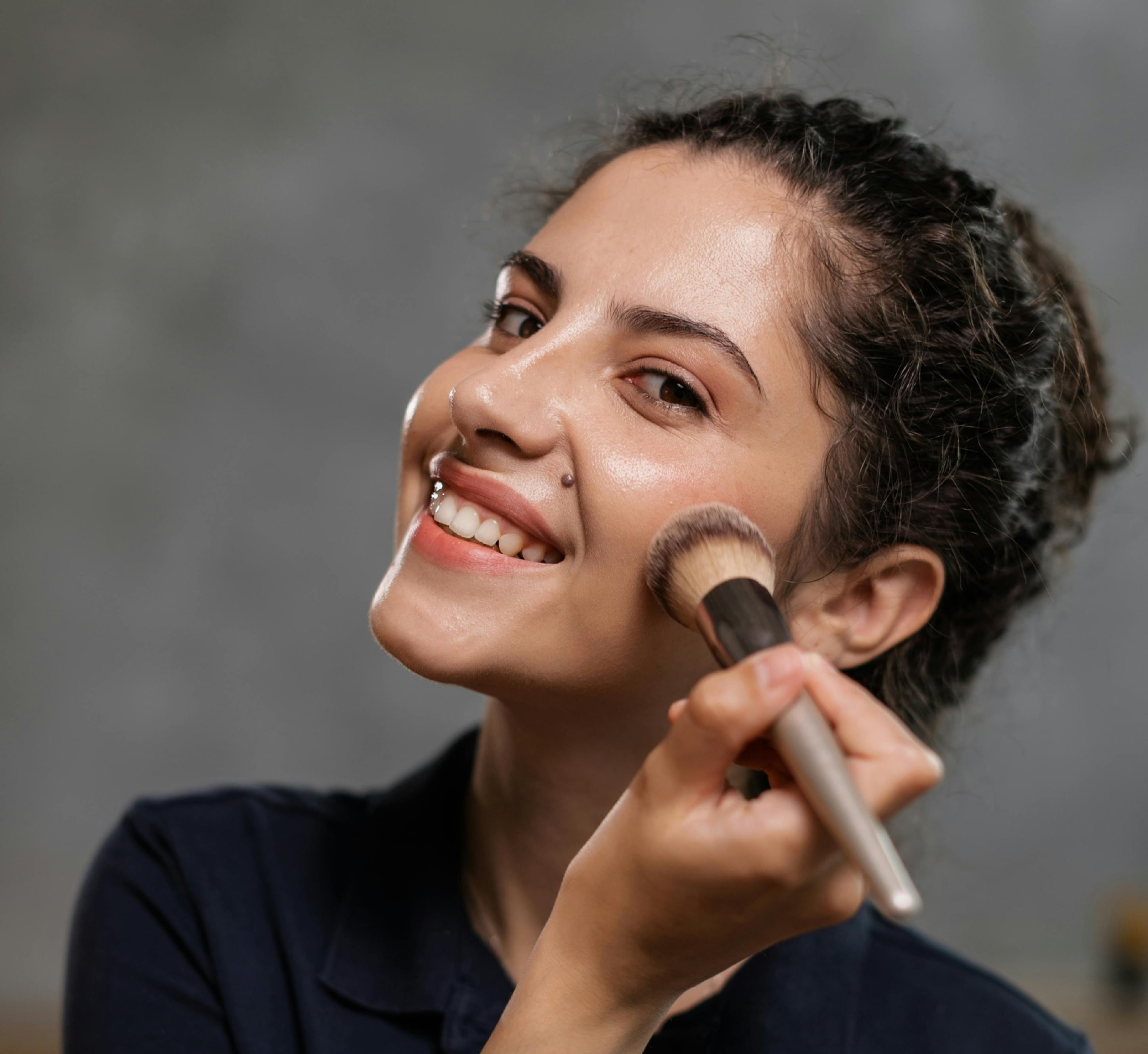  highlight the features of face